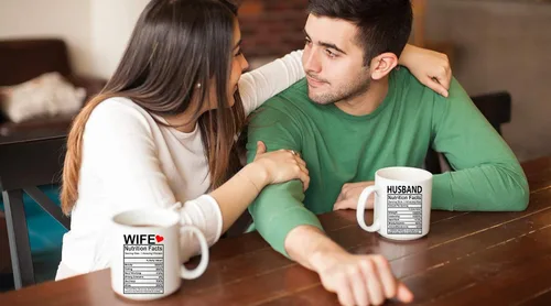 Vista 2 de CBTwear Datos nutricionales del marido y la esposa – Taza de café de cerámica de 11 oz para parejas, divertidas tazas de aniversario para marido