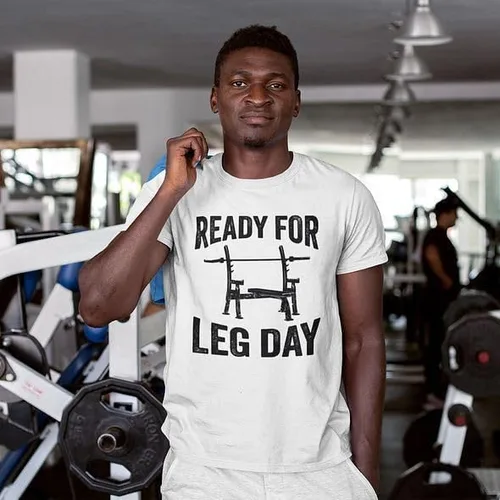Vista 2 de Camiseta de gimnasio para hombre, lista para el día de las piernas, camiseta de fitness para hombre, entrenamiento de humor divertido
