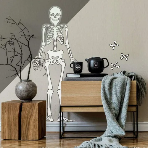 Vista 2 de RoomMates RMK4689GM - Calcomanías de pared gigantes de esqueleto de Halloween que brillan en la oscuridad