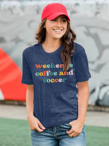 Vista 3 de Camiseta de fútbol para mamá, camiseta de fútbol para mujer, camiseta de fútbol de café para mujer, camiseta de fútbol divertida, regalo para mamá