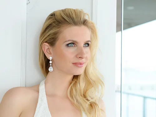 Vista 5 de Mariell - Aretes colgantes de plata, oro u oro rosa con clip para mujer, novia, boda