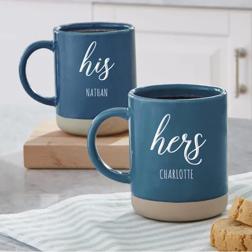 Vista 2 de Let's Make Memories Juego de 2 tazas de gres personalizadas, para el día de San Valentín, para parejas, para bodas, aniversarios, color azul, diseño