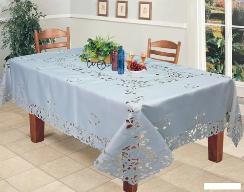 Vista 4 de Creative Linens Mantel floral bordado redondo de 68 pulgadas con 8 servilletas color blanco