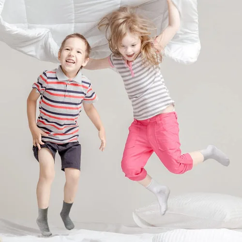 Vista 3 de Tphon Calcetines para niños pequeños con pinzas para niños y niñas, calcetines antideslizantes para niños, 15 pares de calcetines de media