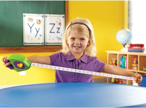 Vista 3 de Learning Resources Cinta métrica simple, mide 4 pies, juguete de construcción, a partir de 3 años y cinturón de herramientas para brotes nuevos