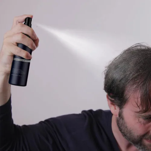 Vista 5 de KeraFiber Spray de fijación de fibra para fibras de construcción del cabello, fortalece la unión entre las fibras capilares y el cabello existente