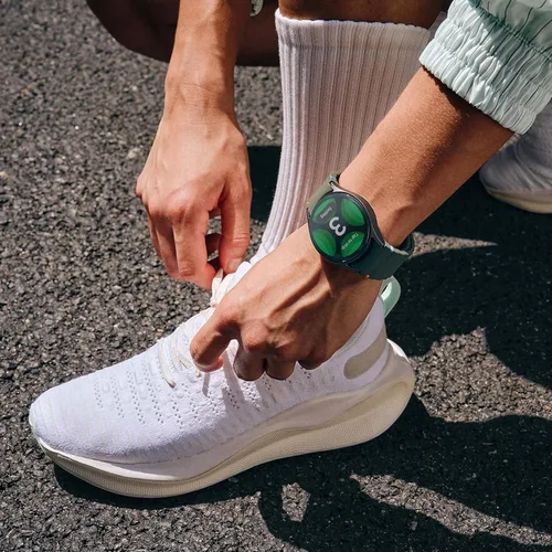 Vista 7 de Samsung Galaxy Watch 7 44mm GPS AI Smartwatch con puntuación de energía, consejos de bienestar, seguimiento de frecuencia cardíaca, monitor
