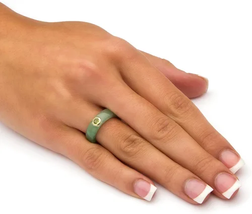 Vista 3 de Anillo redondo de oro amarillo de 10 quilates con bisel de jade auténtico y verde