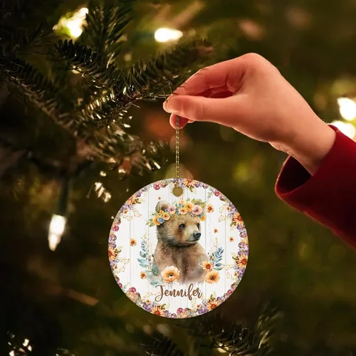 Vista 5 de Hyturtle Adorno de Navidad personalizado para los amantes de los osos, adorno de cerámica con nombre personalizado de Just A Girl Who Loves Bears