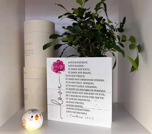 Vista 4 de Letreros de madera cristianos, letreros de madera con versículos bíblicos 1 Corintios 13:4-8, letreros de caja para decoración de mesa, decoración