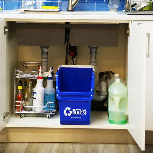 Vista 4 de ¡Reglas de reciclaje! Contenedor de papelera de reciclaje apilable de 6 galones en azul, reciclador práctico libre de BPA ecológico con asa, paquete