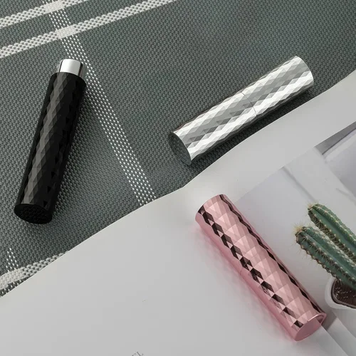 Vista 5 de LISAPACK Botella de spray de perfume atomizador 8ML (3 PCS) Dispensador de colonia vacío portátil (negro, plata, rosa)