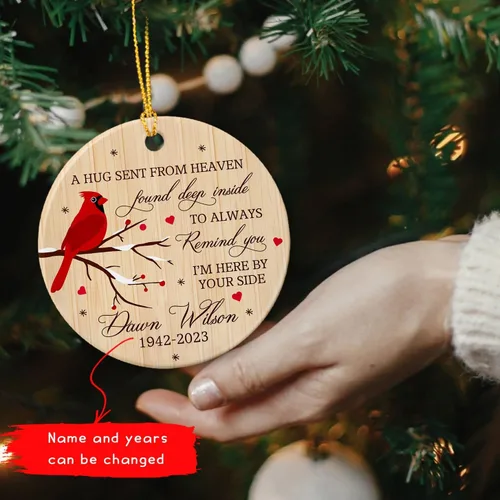 Vista 3 de Adorno de Navidad cardenal rojo conmemorativo personalizado, adorno de cerámica cardenal enviado del cielo, adorno de recuerdo para la pérdida de un