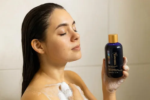 Vista 3 de Terramar Color Balance Champú para Cabello Rubio y Destacado – 8.5 fl oz