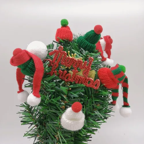 Vista 4 de LUOZZY 6 piezas de mini sombrero de punto de Navidad y bufanda de Navidad mini sombrero para manualidades tema de Navidad DIY para muñeca, botella