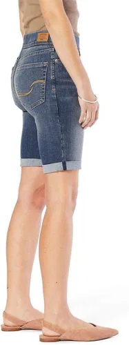 Vista 2 de Signature by Levi Strauss & Co. Gold Label Women's Totally Shaping Pull on Bermuda Shorts (Available in Plus Size)
