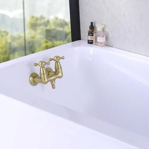 Vista 4 de SUMERAIN 3-3/8 "bañera de montaje en pared Clawfoot bañera grifo dos manijas cruzadas oro cepillado