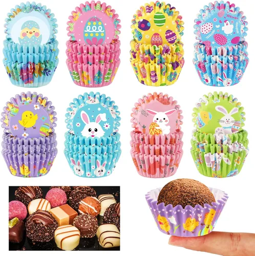 Vista 12 de AUGSUN 800 piezas de mini moldes para cupcakes de Navidad, envolturas para cupcakes con diseños de Santa, muñeco de nieve, bosque, moldes mini