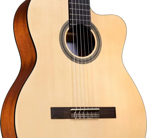 Vista 4 de Cordoba C1M-CE - Guitarra clásica electroacústica con cuerdas de nailon, Serie Protégé, Natural