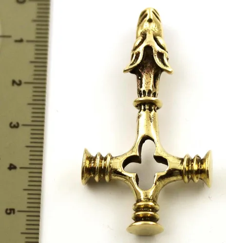 Vista 4 de Boca abajo de bronce Cruz celta lobo Norse Viking Mjölnir colgante para collar Tailandia joyas
