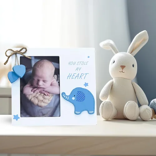 Vista 7 de Marco de fotos de madera para recién nacido con texto en inglés "You Stole My Heart", perfecto para baby shower, regalo de embarazo, regalos