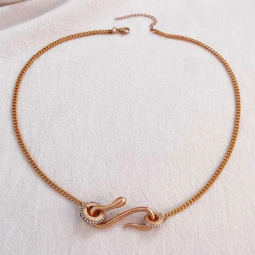 Vista 3 de YienDoo Gargantilla con colgante de serpiente gótica, collar de oro con forma de serpiente, diseño punk, dije de serpiente en espiral de animal
