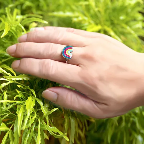 Vista 5 de Lindo anillo de humor con cambio de color arcoíris para niñas, tamaño ajustable