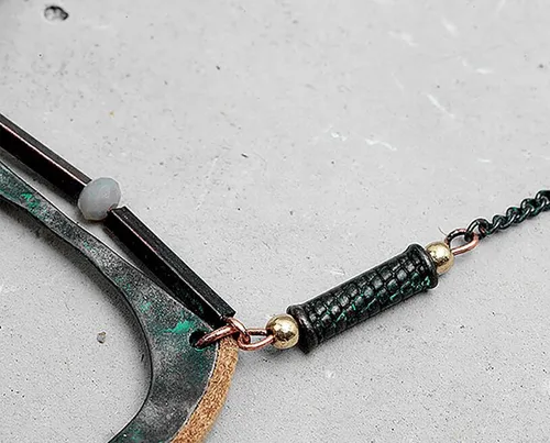 Vista 5 de Collar largo de longitud media para mujer, collar largo de amazonita, collar largo de borla de metal con borla de metal