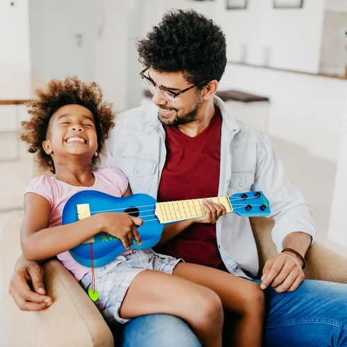 Vista 2 de YEZI - Ukelele clásico de juguete para niños, tipo guitarra, instrumento musical, azul