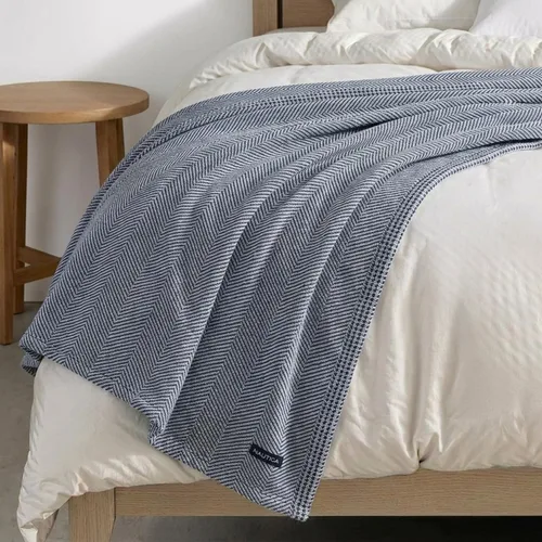 Vista 2 de Nautica - Manta Individual, Ropa de Cama de Algodón Hilado en Anillo, Peso Medio para Todas las Estaciones, Básicos para Dormitorio Compartido Azul