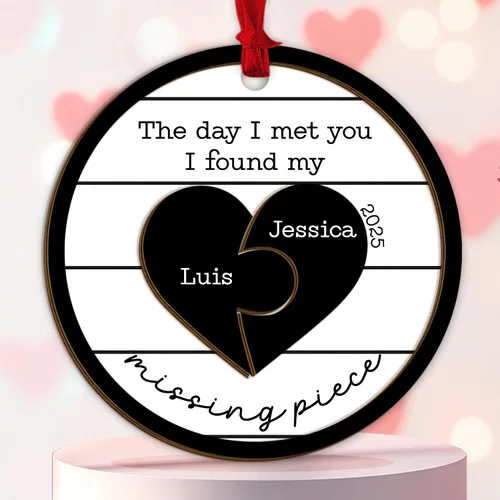 Vista 13 de Adorno personalizado para el primer aniversario, recuerdo romántico de corazón de cerámica con nombres y año, regalo para parejas, decoración única