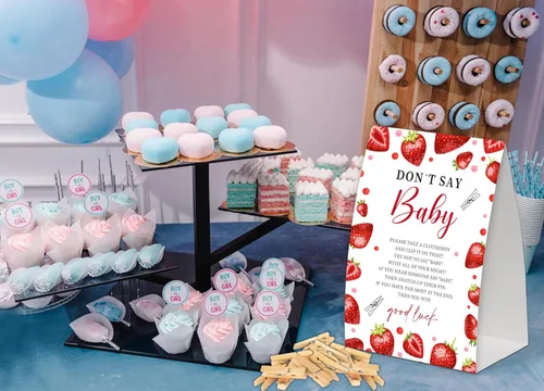Vista 3 de Juego de bebé de fresa con texto en inglés "Don't Say Baby Show", paquete de un letrero de 5 x 7 pulgadas y 50 mini pinzas naturales para la ropa