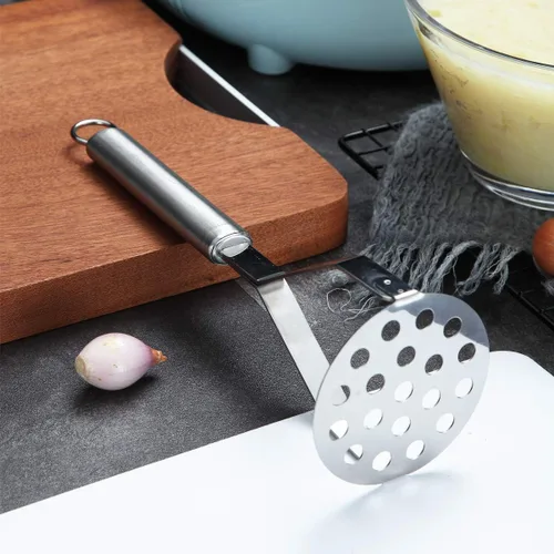 Vista 4 de Berglander - Triturador de patatas de acero inoxidable, resistente metal para papas, triturador de alimentos, triturador de mano, para verduras