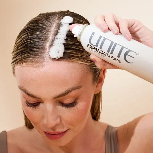 Vista 5 de UNITE Hair Volumen EXPANDA - Energizador de raíces, 8 onzas