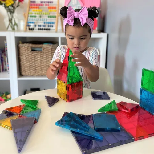Vista 6 de MAGNA-TILES Juego clásico de construcción magnética de 32 piezas, la marca original de construcción magnética
