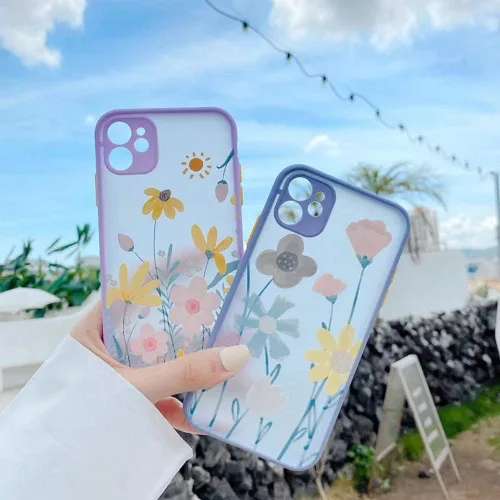 Vista 8 de Ownest Funda compatible con iPhone 11 Pro Max para PC transparente esmerilado 3D floral para niñas y mujeres y funda protectora de TPU suave