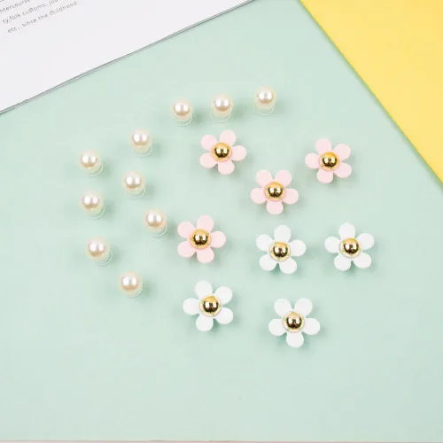 Vista 4 de Idefair Dijes para zapatos, 18 unidades, bonita decoración de zapatos de flores, dijes de cocodrilo con perlas brillantes para sandalias de zueco