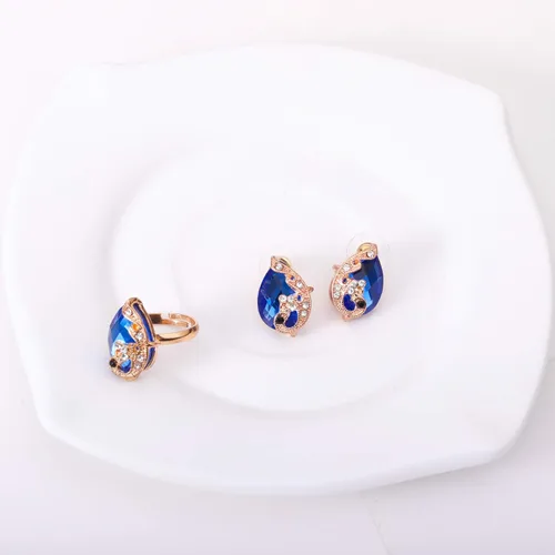 Vista 5 de Ezing Conjunto de collar de cristal de lágrima chapado en oro para mujer, anillos y pendientes