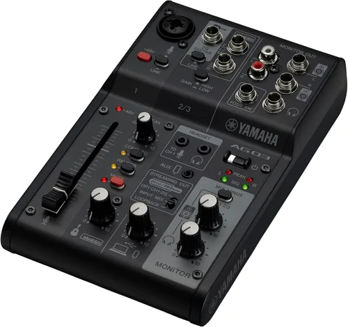 Vista 2 de Yamaha AG03MK2 Mezclador de bucle de transmisión en vivo negro de 6 canales/interfaz USB con Steinberg Software Suite