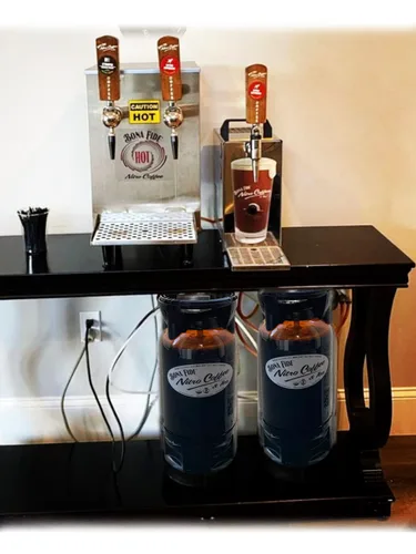 Vista 7 de Nitro Cold Brew Espresso Coffee, orgánico, barril de PET, 5 galones, café de barril en grifo