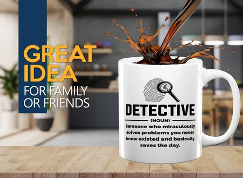 Vista 2 de Taza de café detective de 11 onzas, color blanco, Detective Def, oficial de policía, patrulla policial, detective, policía, policía, policía
