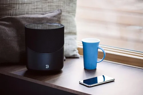 Vista 6 de Bluesound Pulse M - Altavoz inalámbrico de transmisión de música omnihíbrido con Bluetooth, color negro, compatible con Alexa y Siri