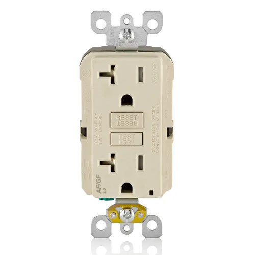 Vista 9 de Leviton SmartlockPro - Combinación GFCI de autocomprobación 15A con USB tipo A y tipo C en pared, cargador USB para teléfonos inteligentes y Blanco