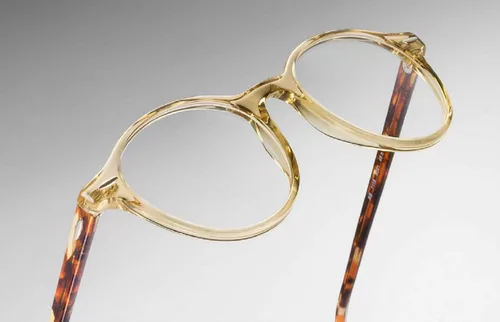 Vista 3 de Ray-Ban RX7118 - 8021 - Gafas amarillas, marco naranja, 1.969in, Amarillo trasparente.