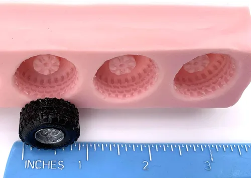 Vista 5 de El molde de silicona para ruedas de neumáticos pequeños crea caramelos de chocolate o neumáticos de resina y arcilla