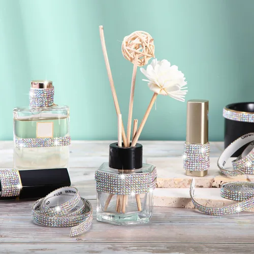 Vista 6 de Outus Rollo de cinta de diamantes de imitación de cristal autoadhesiva con diamantes de imitación para decoración de San Valentín, cumpleaños