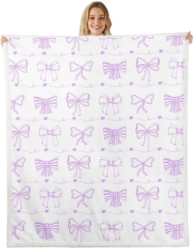 Vista 23 de Manta de franela de forro polar con lazos rosados femeninos de 40 x 50 pulgadas, manta mullida de corazones para el día de San Valentín para sofá