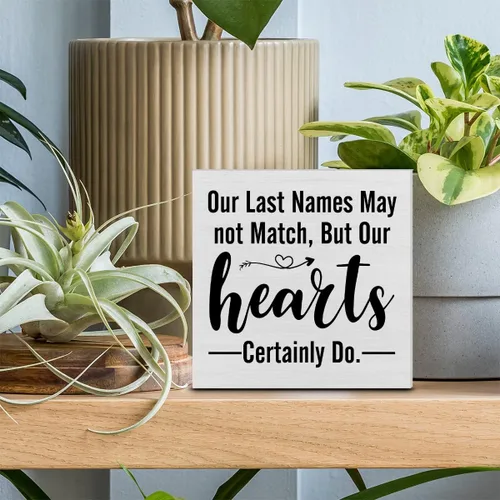 Vista 3 de Blended Family - Cartel decorativo de madera con texto en inglés "Our Last Names May Not Match But Our Hearts Certainly Do Wood Block Plate Decor