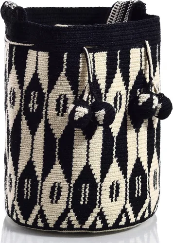 Vista 2 de WYOU Designer Collection, Handwoven Hobo Bucket Bag in Wayuu Crochet