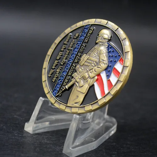 Vista 2 de Glamtune EEUU Policía Policía Oficial Challenge Coin Saint Michael Thin Blue line Oración Militar Moneda